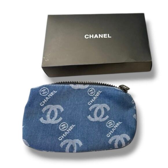 Chanel Beaute Blue & White Denim Cosmetic Pouch - New In Box - Picture 1 of 5